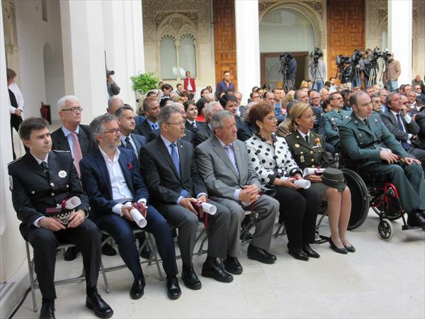 Medallas al Mérito Iniciativa Social 2015 