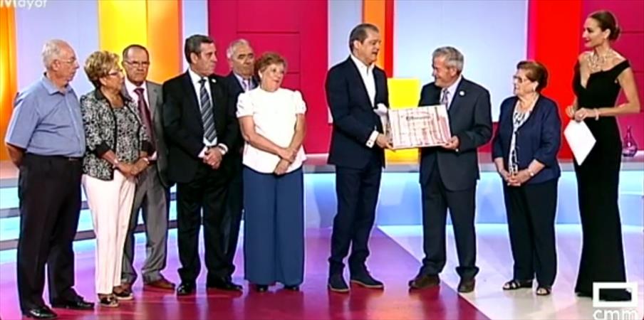 Entrega en el programa En Compañia de TV 